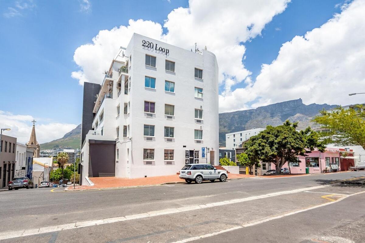 Apartment Luxury City-center With Balcony, Aircon & View