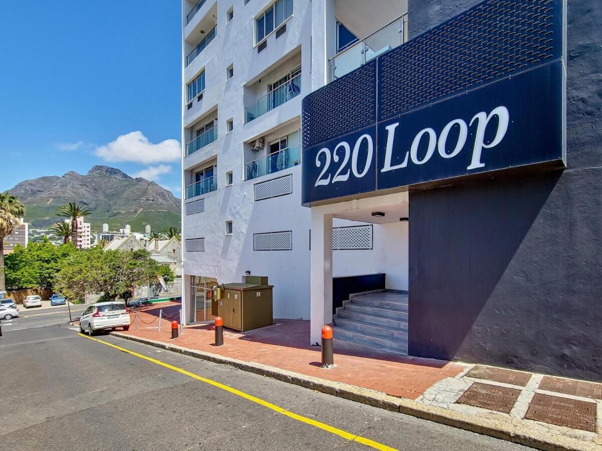 Apartment Luxury City-center With Balcony, Aircon & View *